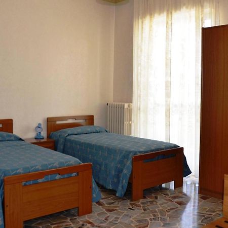 Hotel A-14 Modugno Phòng bức ảnh