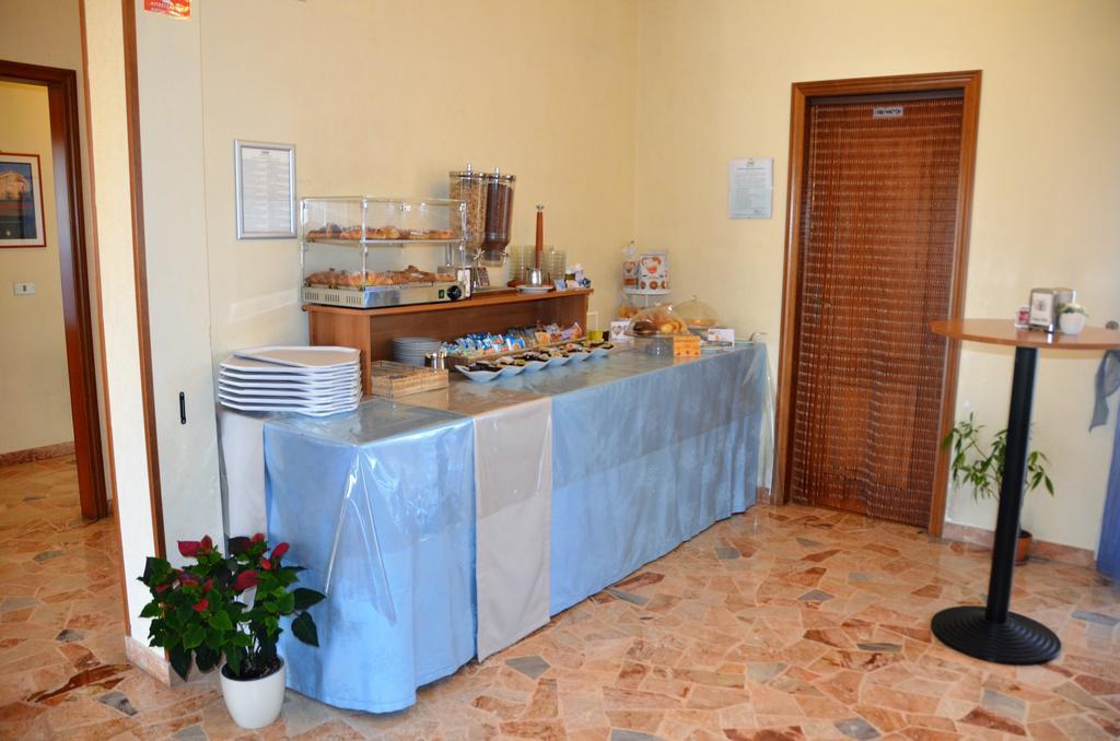Hotel A-14 Modugno Ngoại thất bức ảnh