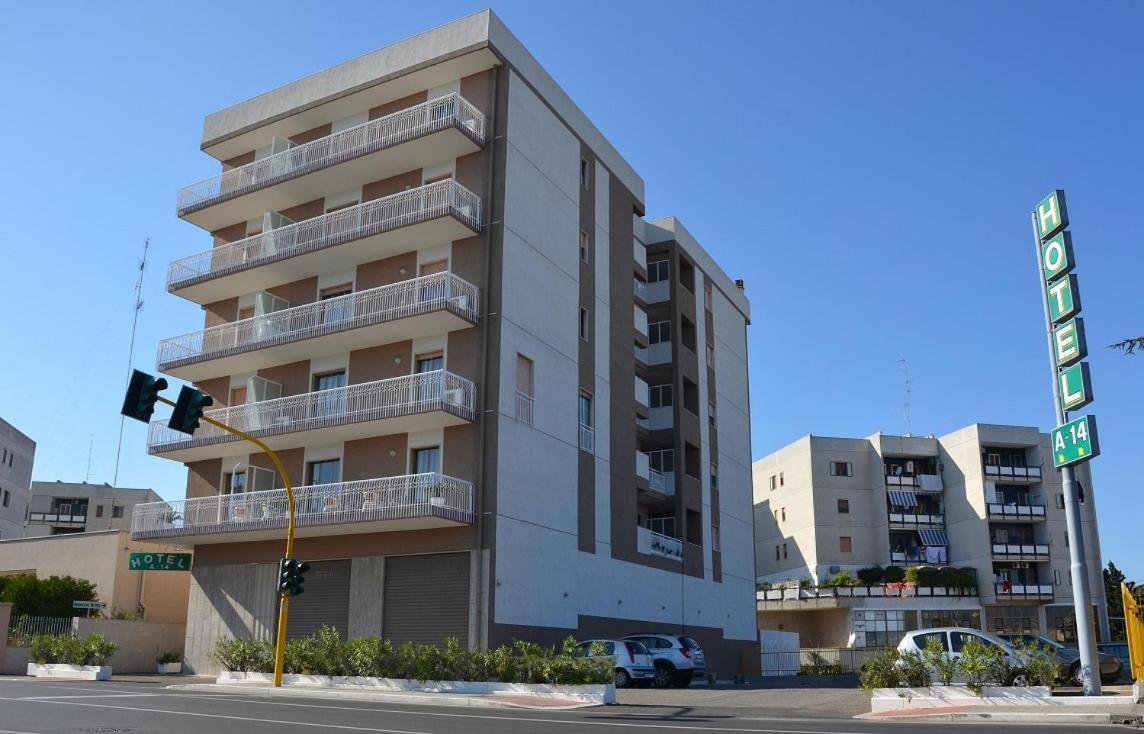 Hotel A-14 Modugno Ngoại thất bức ảnh